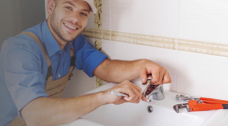 Professional clogged drains services in Floris, IA